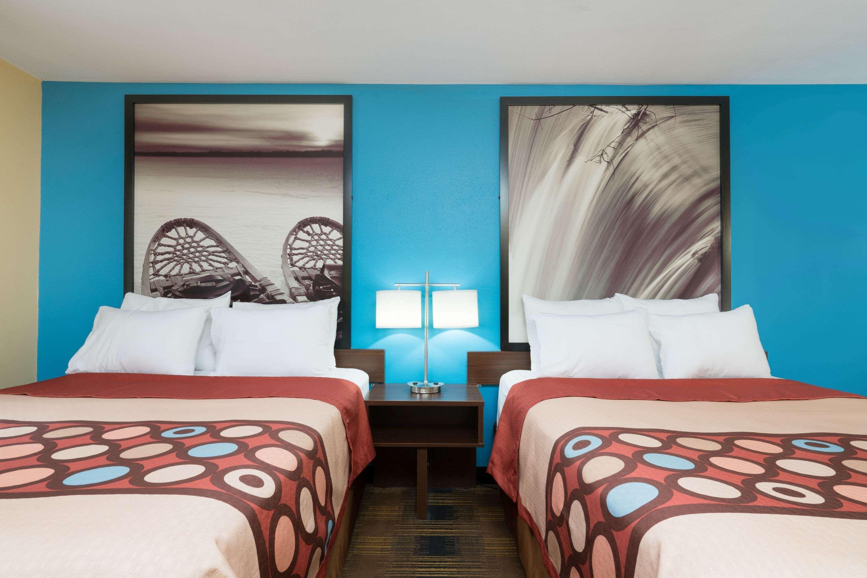 Super 8 By Wyndham Rochester Mayo Clinic Area מראה חיצוני תמונה