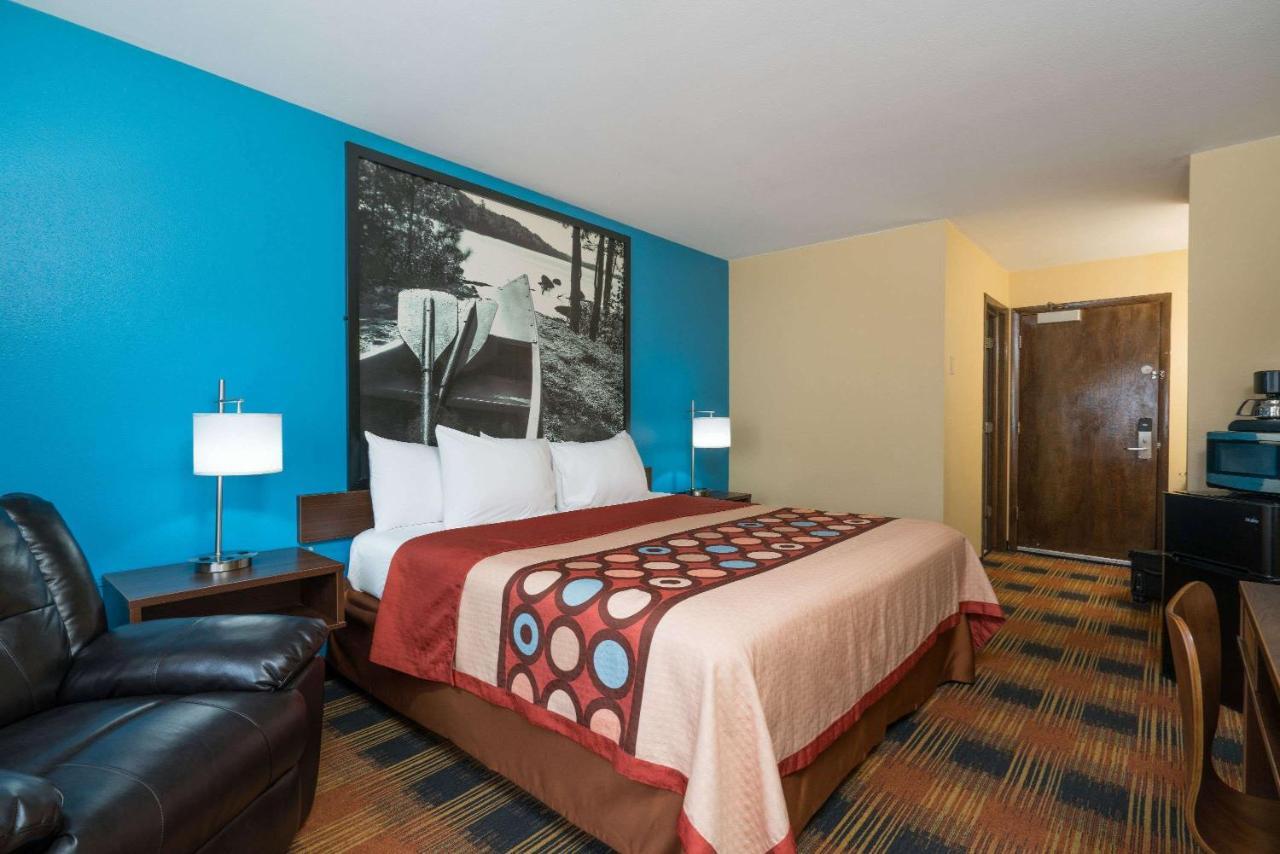 Super 8 By Wyndham Rochester Mayo Clinic Area מראה חיצוני תמונה