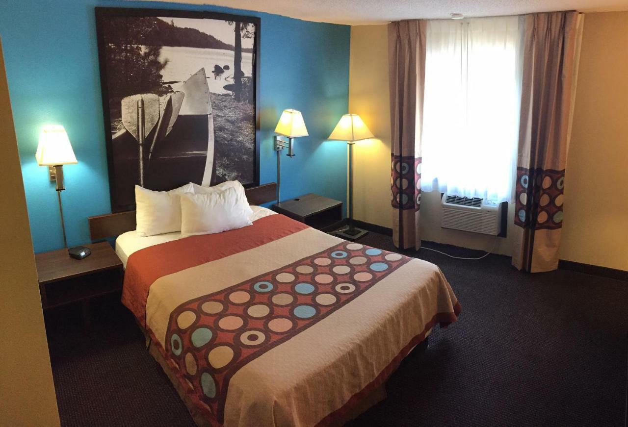 Super 8 By Wyndham Rochester Mayo Clinic Area מראה חיצוני תמונה